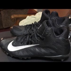 Nike Alpha Menace Football cleats